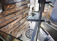 Shipwreck-Inspired Buildings Image 7