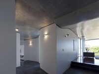 Boat-Inspired Abodes Image 4