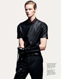 Androgynous Murderer Shoots Image 6