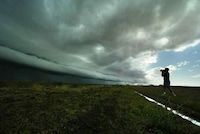 Storm-Chasing Photographers Image 7