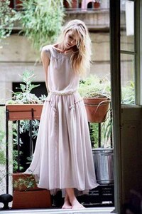 Garden-Embedded Lookbooks Image 7