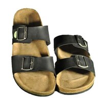 Fashion-Savvy Sustainable Sandals Image 5