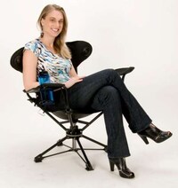 Swiveling Stereo-Sporting Seats Image 2