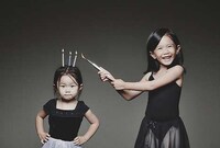 Crazy Creative Family Portraits Image 4