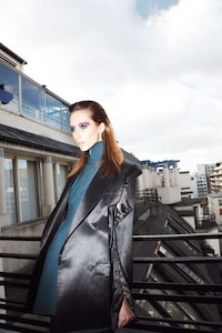 Purple-Browed Photoshoots Image 5