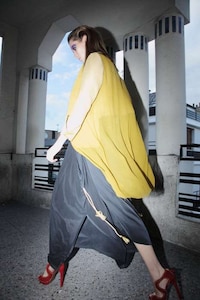 Purple-Browed Photoshoots Image 7