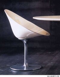 More Nudevertising for Chairs: The Philippe Starck Ero|s Chairs Image 4