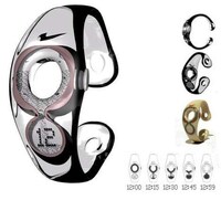 Timepiece Merges Old and New Image 2