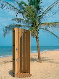 Luxury Outdoor Showers Image 2