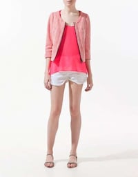 Fruit-Hued Lookbooks Image 7