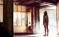 Smokey Sun-Kissed Photoshoots Image 4