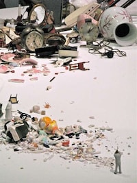 Past-Destroying Dioramas Image 4