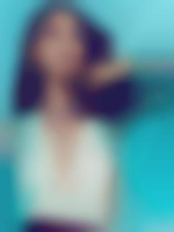 Crisp Blue-Accented Photoshoots