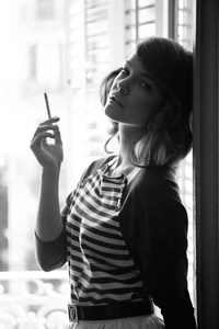 Elegantly Doll-Eyed Editorials Image 2