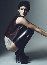 Sophisticatedly Skeptical Photoshoots Image 4