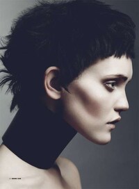 Sophisticatedly Skeptical Photoshoots Image 6