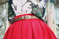 Bright Blossom-Infused Fashions Image 2
