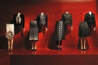 Couture Icon Collaboration Exhibits Image 8
