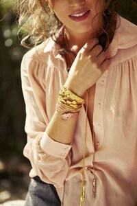 Serene Scenic Lookbooks Image 2