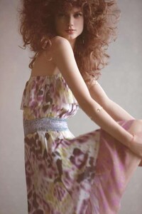 Softly Silhouetted Fashion Image 4