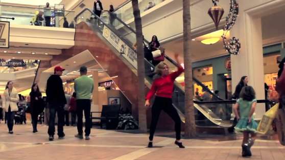 Shopping Mall Flashdances