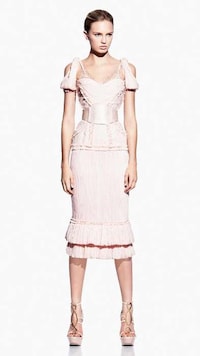 Metallic Grecian Attire Image 4