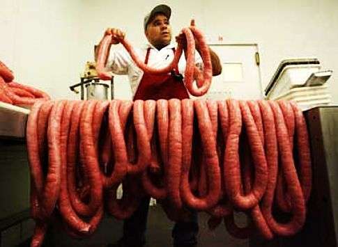 70 Creative Bratwursts