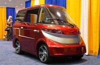 Adorable Electric Mini Autos Image 2