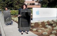 Pod-Protesting Publicity Stunts Image 3