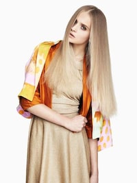 Sleek 70s-Inspired Photoshoots Image 5