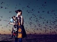 Exotic Bird-Inspired Fashion Image 3