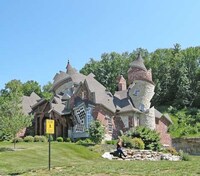 Abstract Abode Architecture Image 2