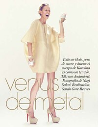 Lighthearted Gilded Editorials Image 2