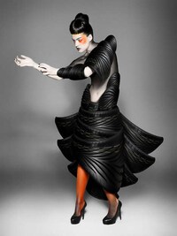 Titillating Tire-Couture Ads Image 4