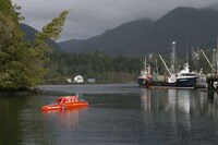 Pedal-Propelled Enclosed Kayaks Image 7