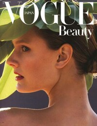 Crown-Centric Editorials Image 4