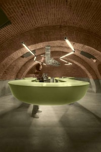 Contemporary Byzantine Clubs Image 2