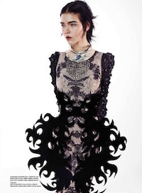 Messily Chopped Hair Editorials Image 5