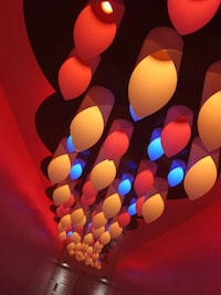 Color-Shifting Lighting Image 6