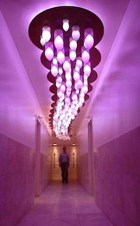 Color-Shifting Lighting Image 7