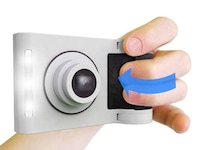 Hassle-Free Photo Takers Image 4