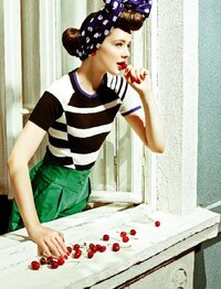 Retro Domestic Housewife Pin-Ups Image 3