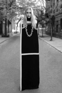 Retro Witchy Fashion Image 3