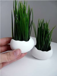 Hatched Ceramic Pots Image 2