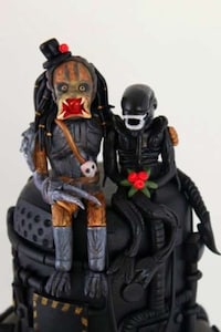 Killer Sci-Fi Wedding Cakes Image 2
