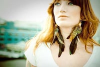 Feathered Bow Tie Accessories Image 2