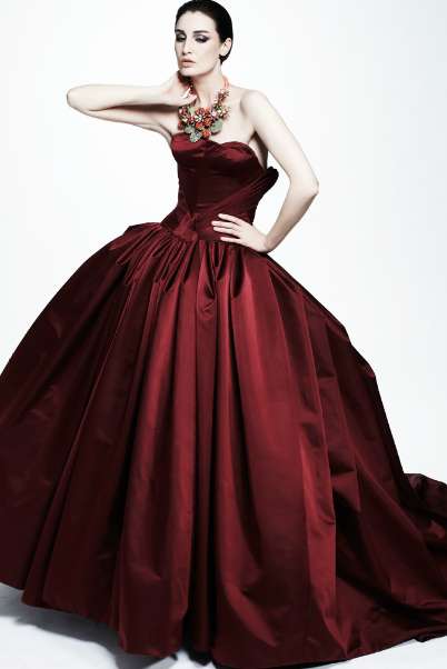 Curvaceous Courtly Couture