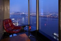 Illusionary Sky Lounges Image 3