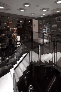 Illusionary Sky Lounges Image 7
