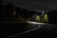 Comforting Streetlight Captures Image 5